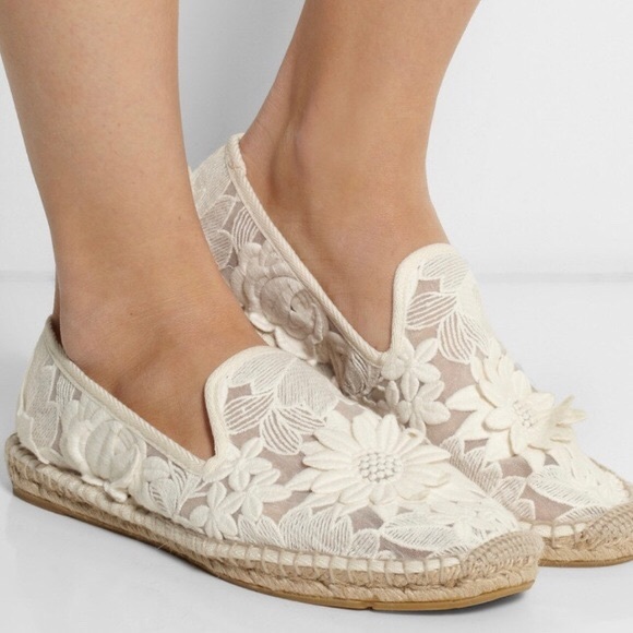 Tory Burch Darian Guipure Lace Flower Espadrilles! - Picture 2 of 8